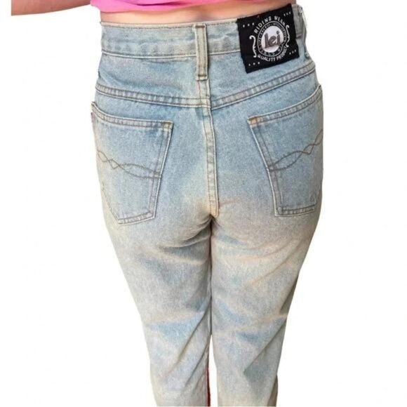 Vintage Early 1990s High-Waisted Mom Jeans – Light Wash Denim with Orange Leathe - Picture 5 of 10